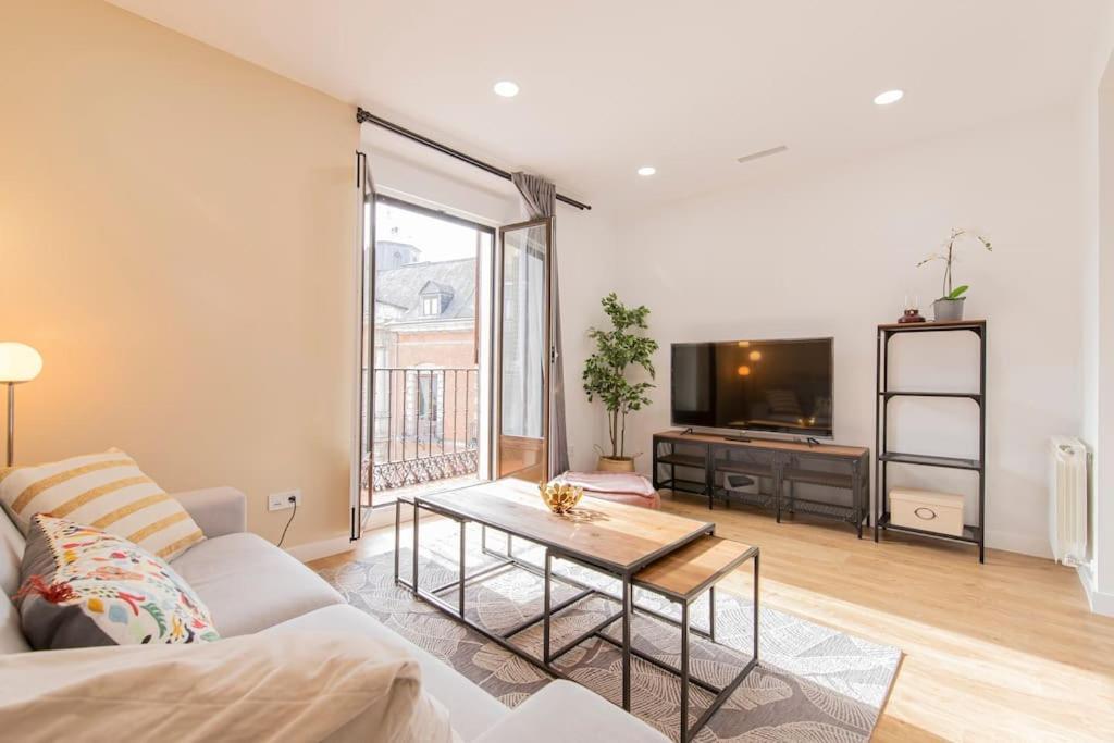 Espectacular Apartamento Plaza Mayor Madrid Exteriér fotografie