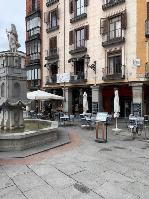 Espectacular Apartamento Plaza Mayor Madrid Exteriér fotografie